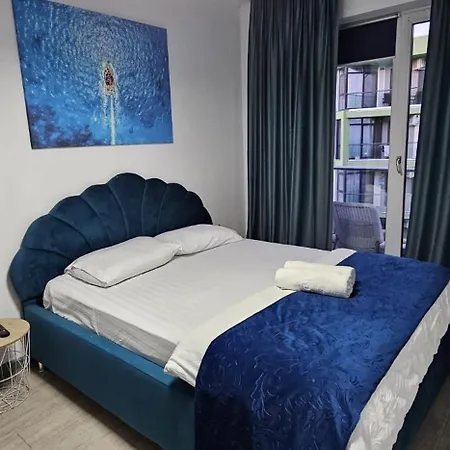 Apartment Waterfront & Piscina Interioara Incalzita *