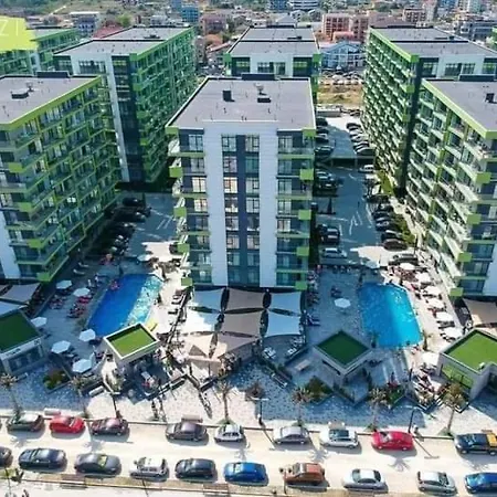Waterfront & Piscina Interioara Incalzita *