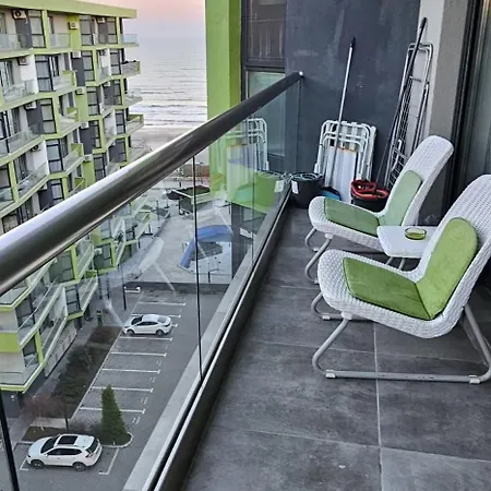 Apartman Waterfront & Piscina Interioara Incalzita Năvodari